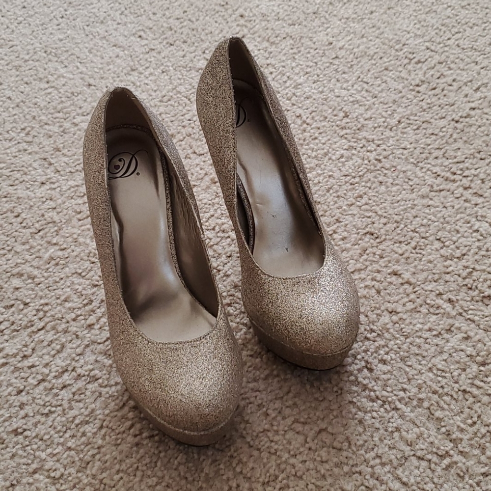 Project heels